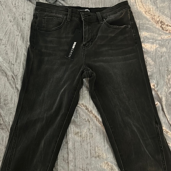 Fashion nova stretch jeans - Picture 2 of 2